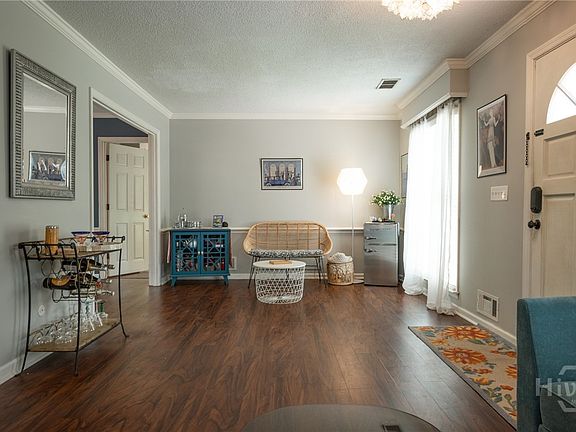4th image of 378 Beechwood Drive