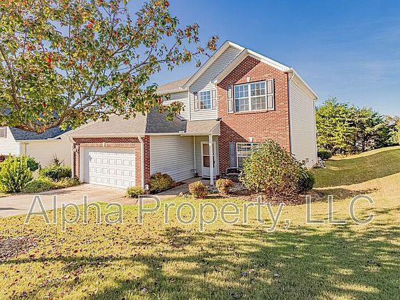 3rd image of 8 Reid Valley Ct