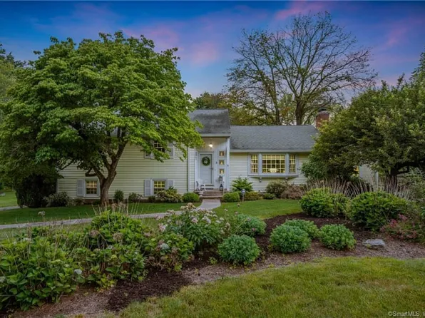 5 Sunset Lane, Bloomfield, CT 06002