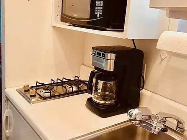 233 East 80th Street image 1 of 9