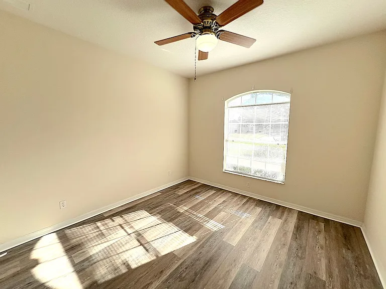 16 Zorlou Ct — Photo 24