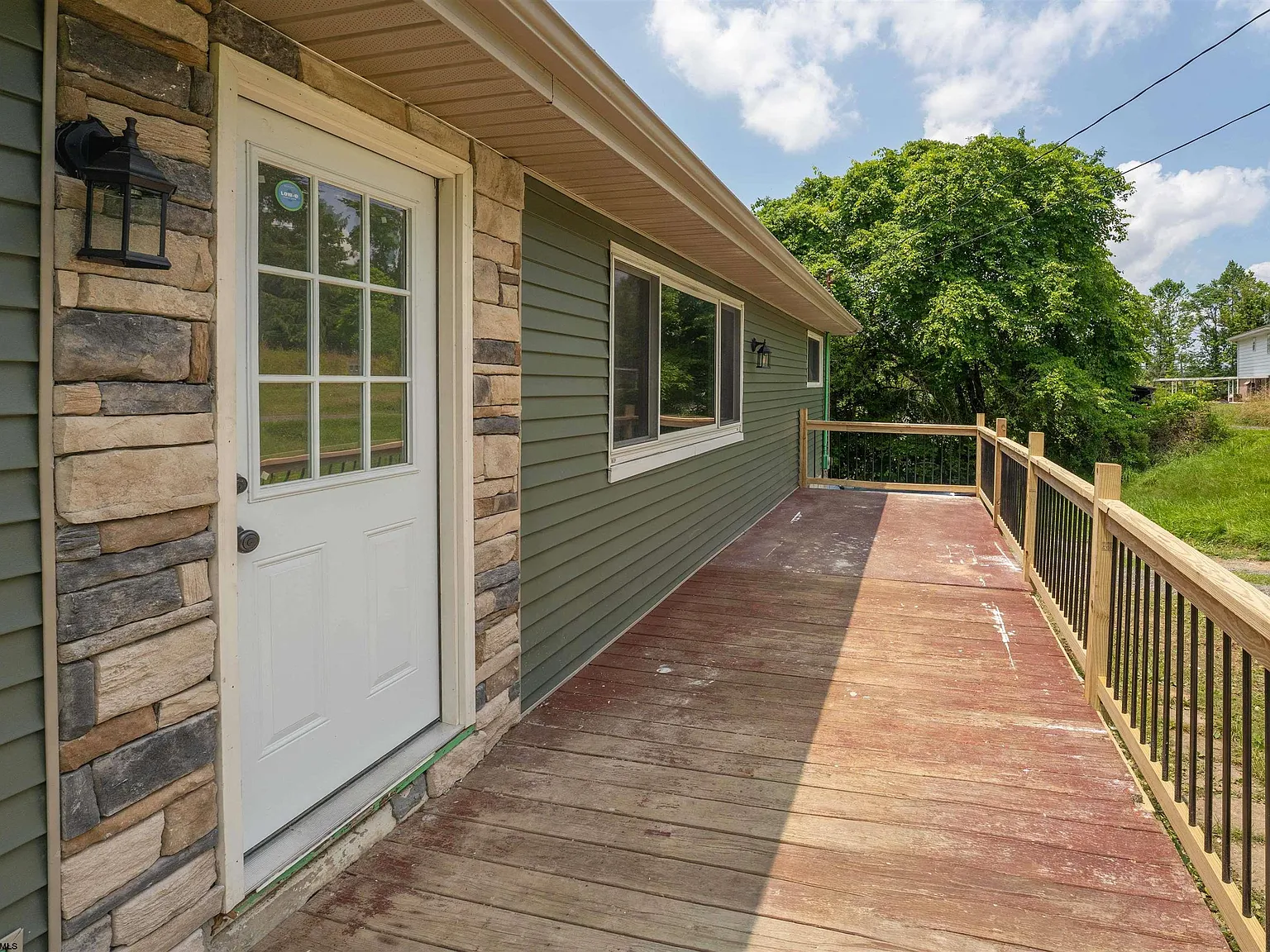 3 bed, 1.0 bath, $1,750 — Photo 4