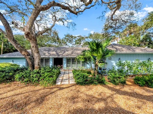 906 Reef Ln, Indian River Shores, FL 32963