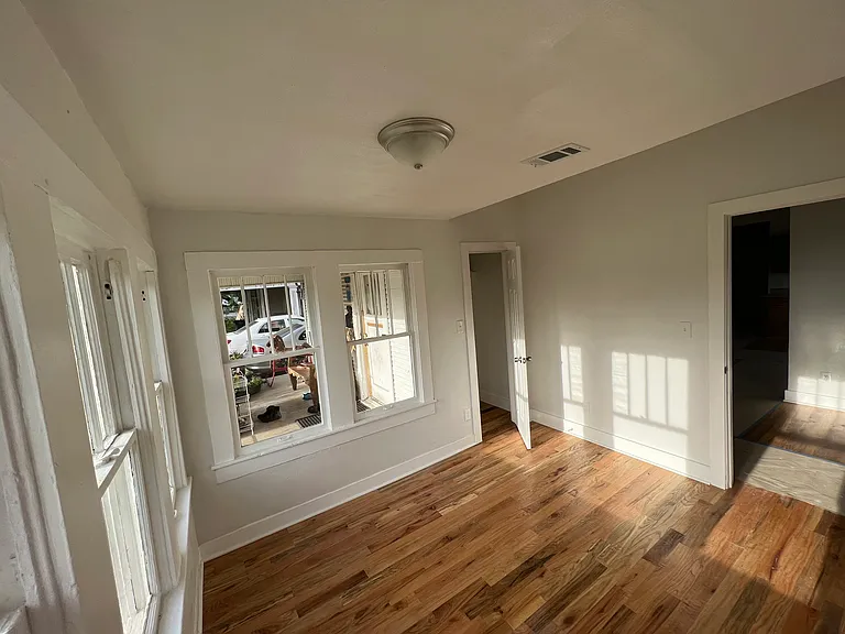 2503 Lipscomb St #S — Photo 8