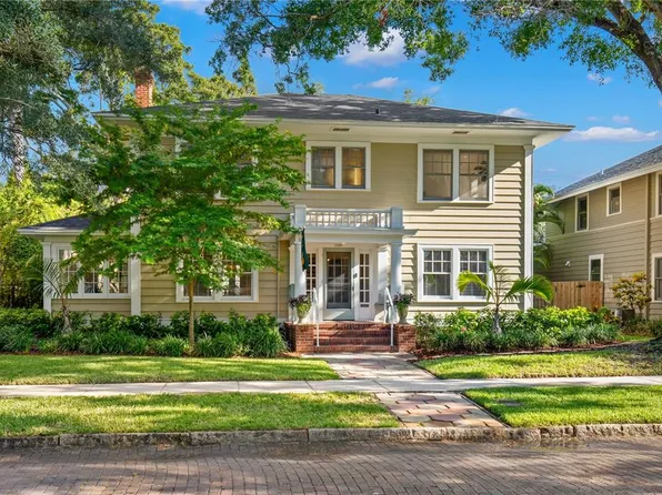 535 17th Ave NE, Saint Petersburg, FL 33704