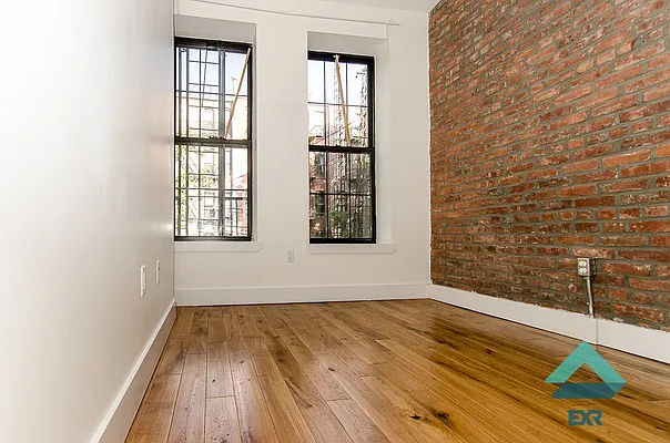 Rented by EXR | media 31