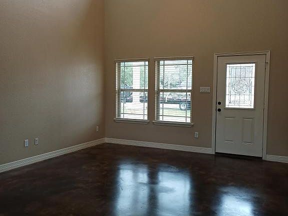 3rd image of 1718 Avenue G