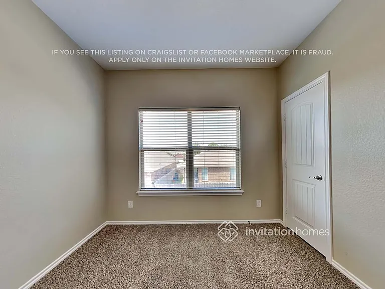 2222 Whitney Dr — Photo 16