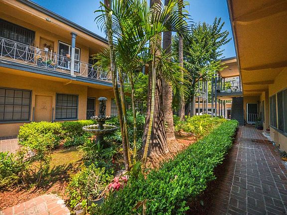 3rd image of 820 S Serrano Ave #49-822