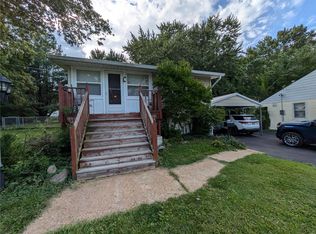 10063 Stimson Dr, Saint Louis, MO