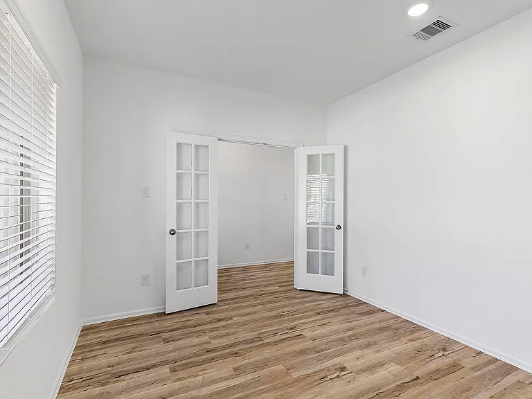31546 Beacon Cove Trl — Photo 3