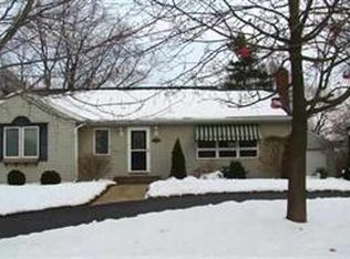 825 Springcrest Blvd, Jackson, MI 49203