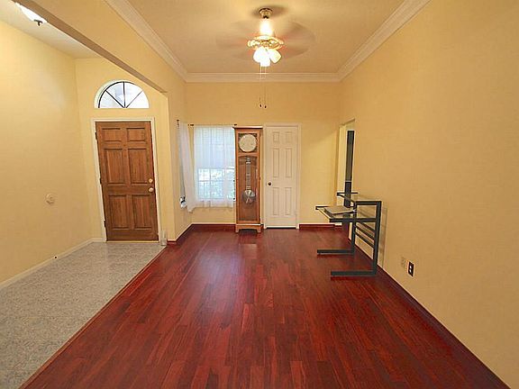 2nd image of 1905 Edinburg Ave