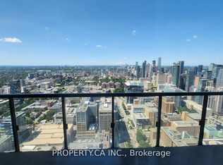 488 University Ave #4801, Toronto, ON M5G 0C1