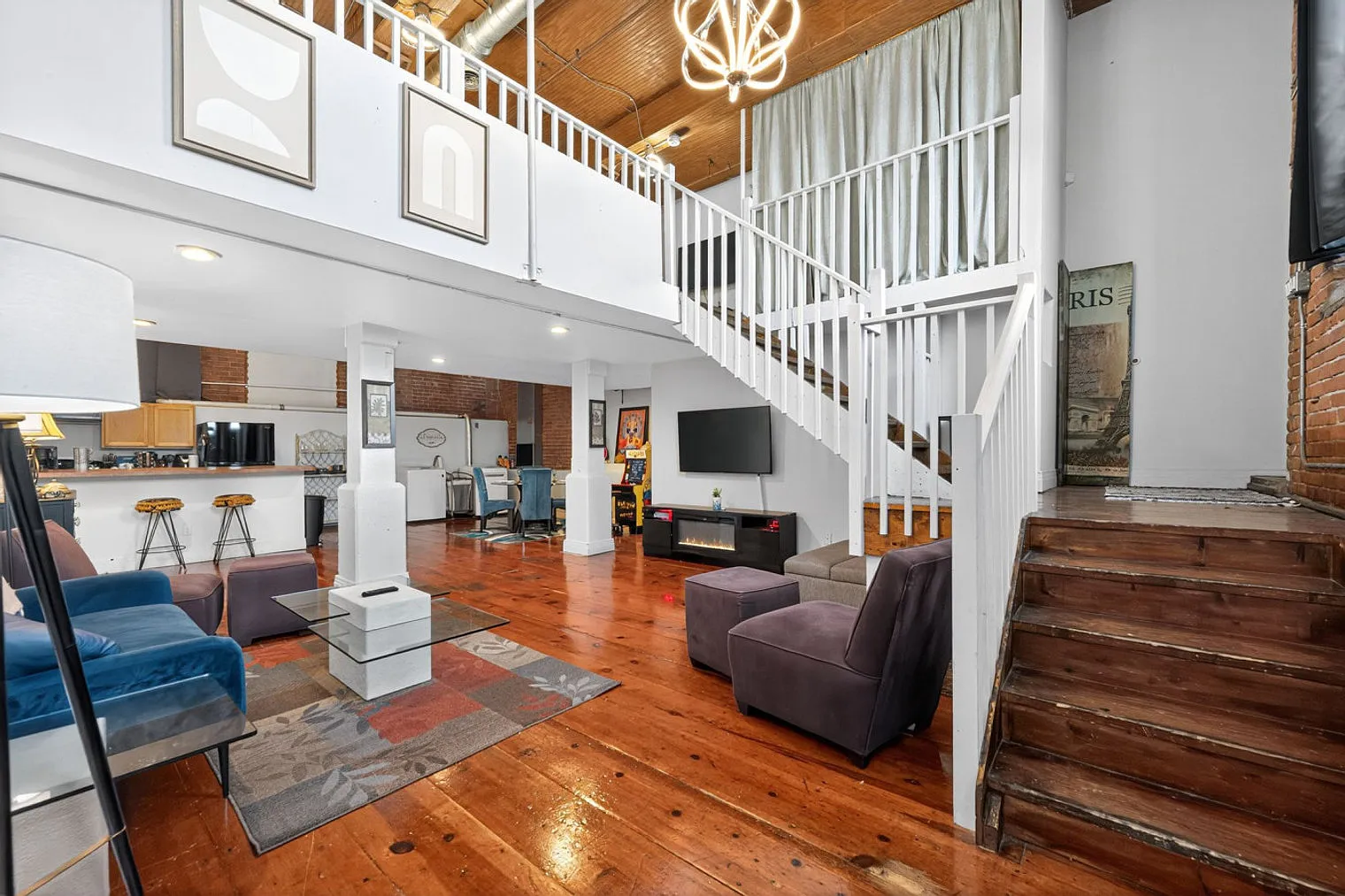 1 bed, 1.0 bath, $2,255 — Photo 4