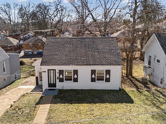 4th image of 8710 Ezra Dr