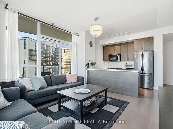 2nd image of 70 Forest Manor Rd #1012