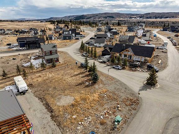 3rd image of 130 Cottageclub Dr