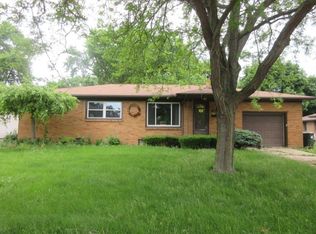 806 W Le Fevre Rd, Sterling, IL 61081
