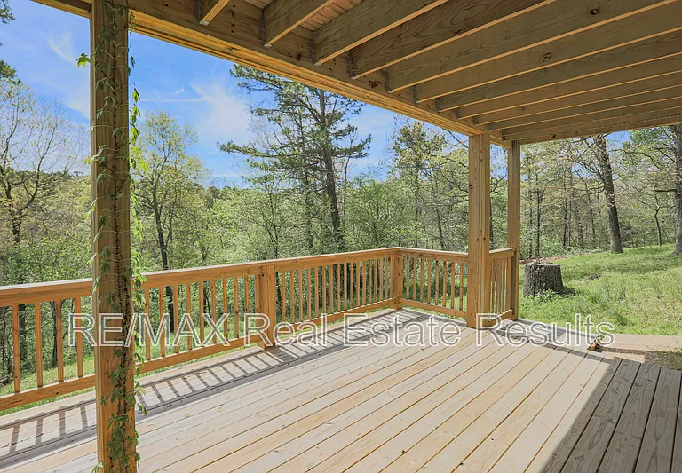 42 Hope Dr — Photo 35