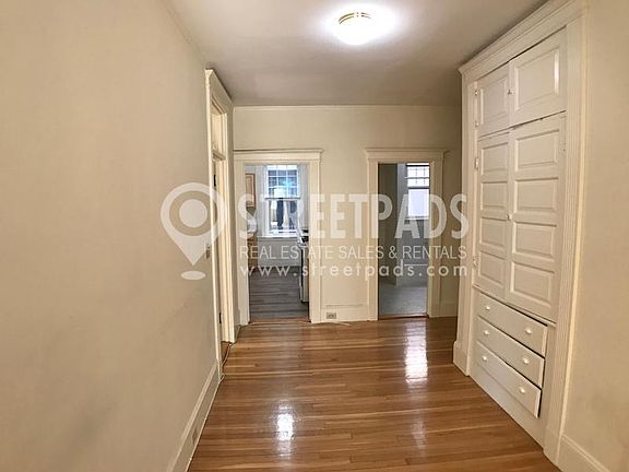 4th image of 75 Longwood Ave Rear 1