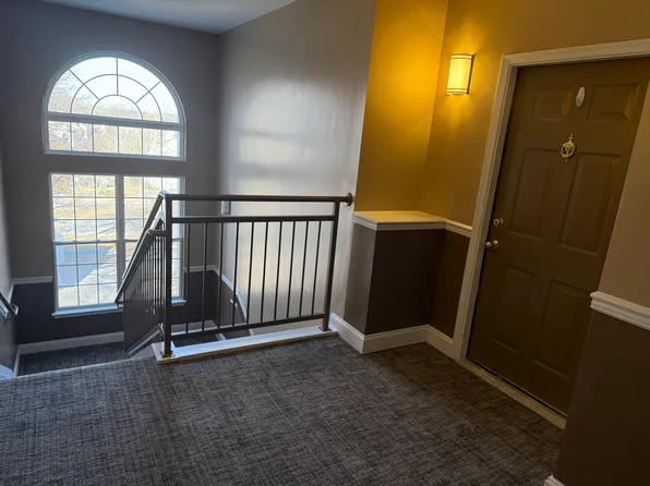 18300 Feathertree Way APT 303, Montgomery Village, MD 20886