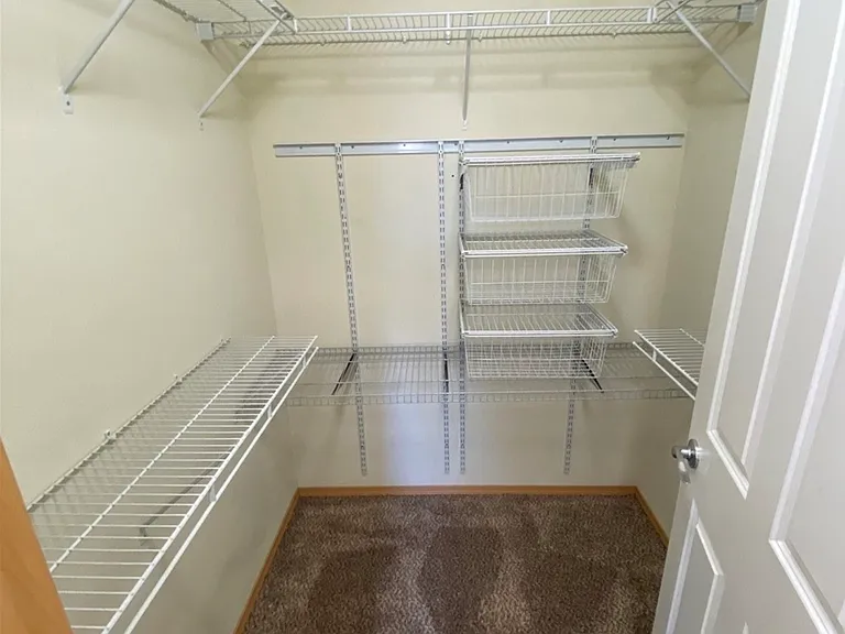 2025 Garry Oaks Ave #B — Photo 10