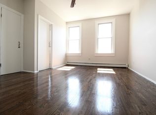 7133 69th St #2TOP, Ridgewood, NY 11385