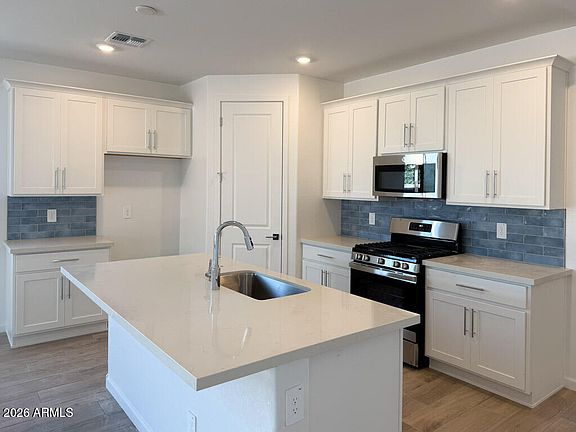 3rd image of 5633 W PIEDMONT Road