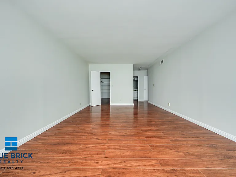 815 S Shenandoah St #301 — Photo 14