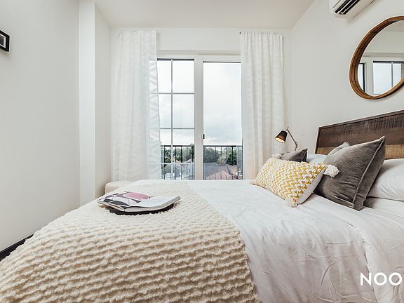 5th image of 1270 New York Ave #6H