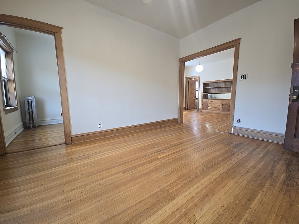 1st image of 2748 N Mildred Ave #3