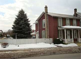 5th image of 242 E 8th St