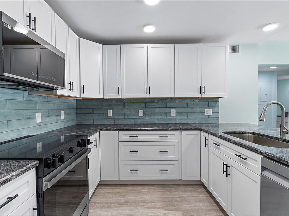 1st image of 12 Plantation Dr APT 104