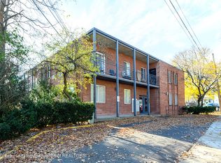 400 Hillside Ct APT 1, East Lansing, MI 48823