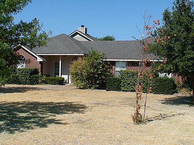 1st image of 135 Castleridge Dr