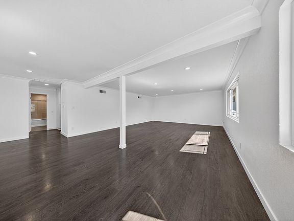 5th image of 714 E Orange Grove Ave APT D