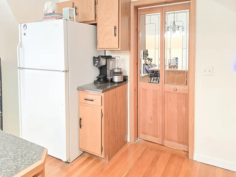 7 Orchard St #B — Photo 9