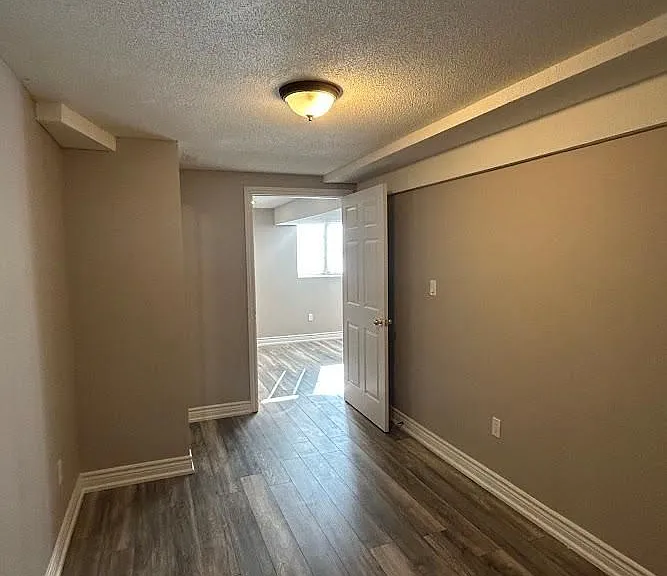 43 Littleriver Ct #LOWER — Photo 9