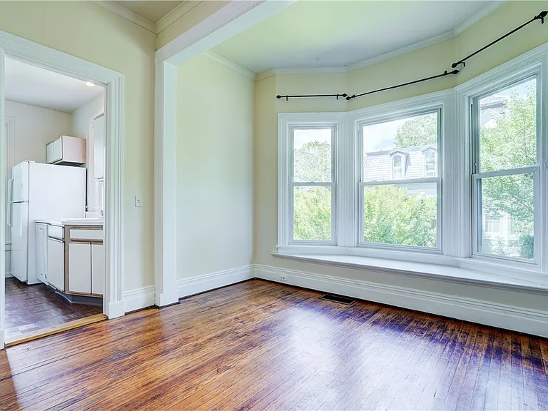 14 Vick Park #A — Photo 23
