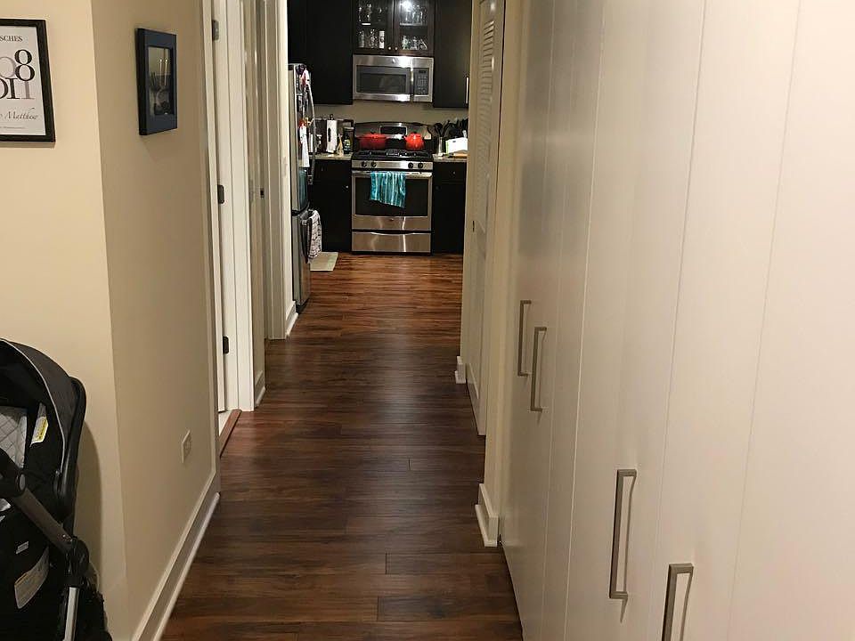 1st image of 1801 W Argyle St APT 401