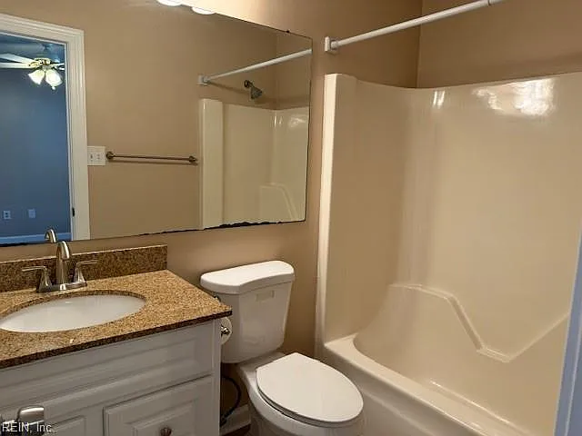 2123 Retreat Ct — Photo 4