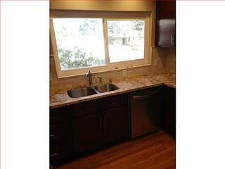5th image of 1718 Cherry Grove Dr