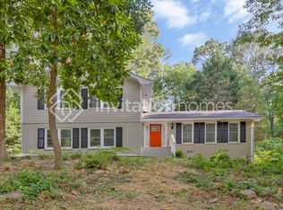 695 Hickory Ridge Rd SW, Lilburn, GA 30047