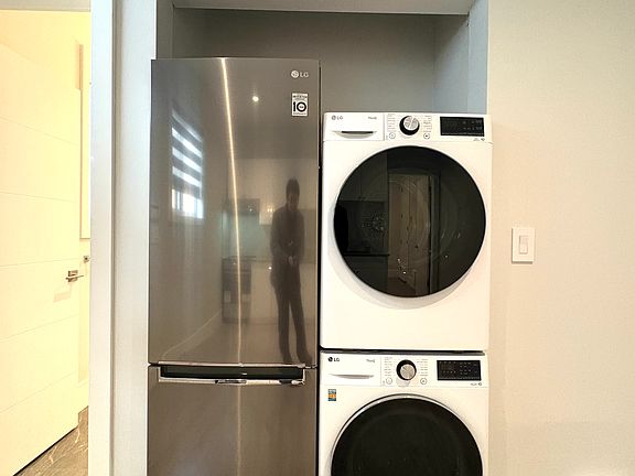 3rd image of 7400 Schaefer Ave #101