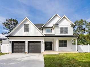 320 Walnut Rd, Lanoka Harbor, NJ 08734