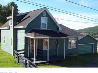 7 Hillside St, Fort Kent, ME 04743