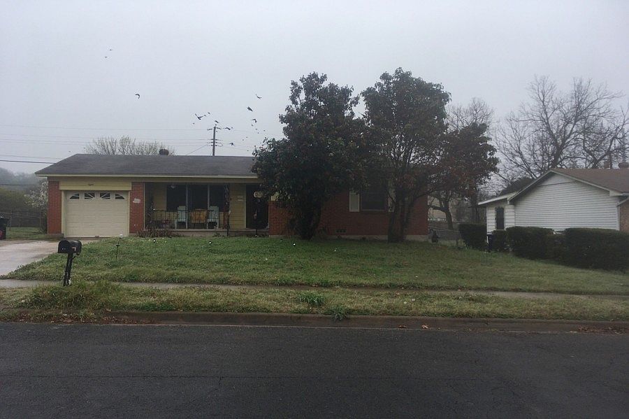 1st image of 811 Shady Ln