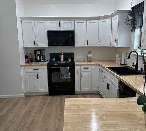 3rd image of 308 Swatara Creek Dr