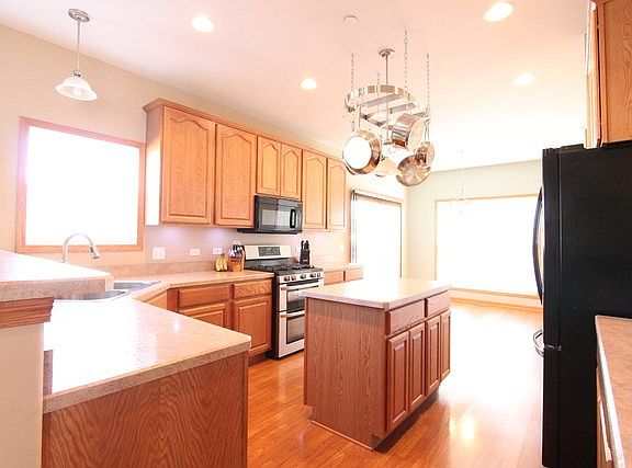 3rd image of 2163 N Orchard Ln